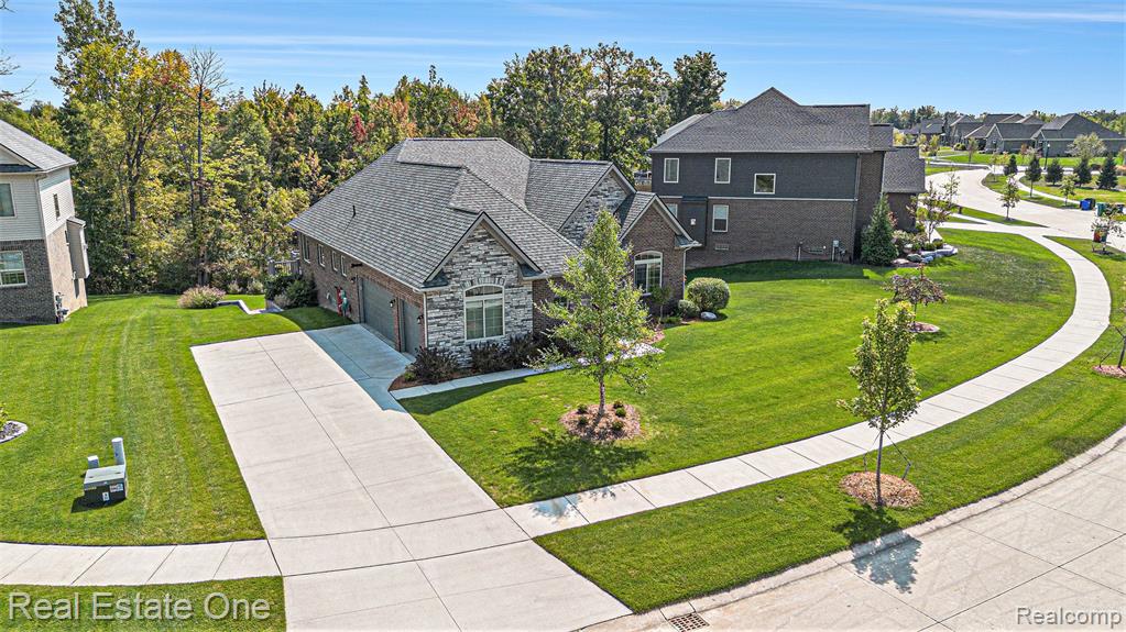 5409 ABERDEEN Court, Clarkston, MI 48348 — Photo 32