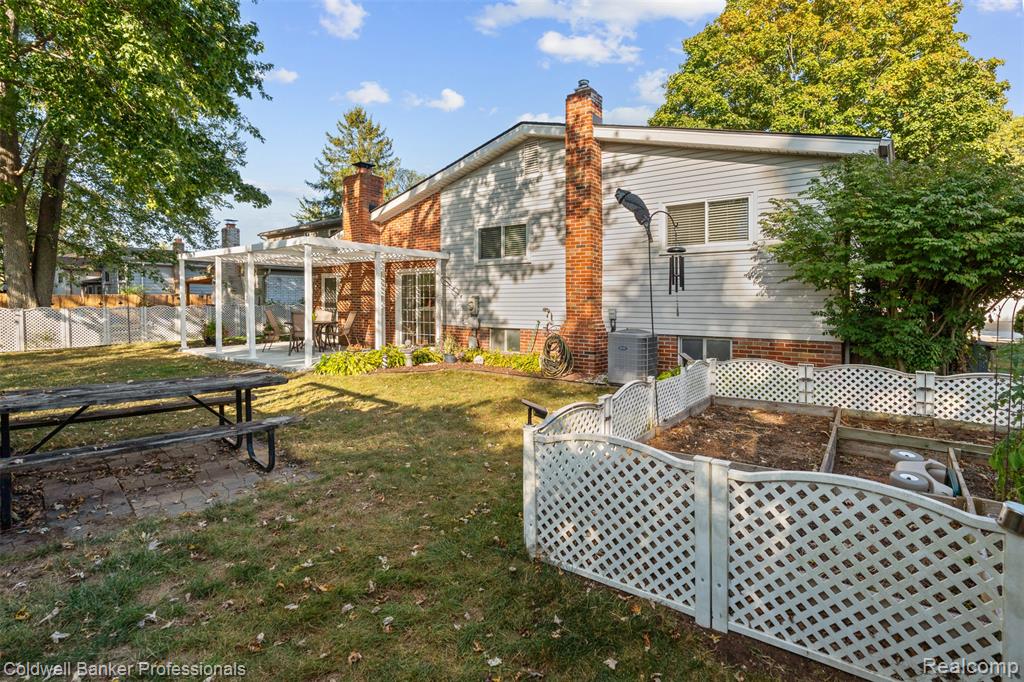 829 Glenulline Drive, Canton, MI 48187 — Photo 38