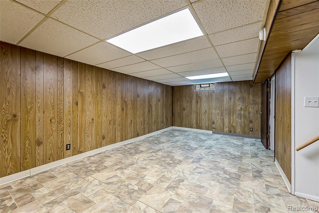 449 Burton Court, Ypsilanti, MI 48197 — Photo 46