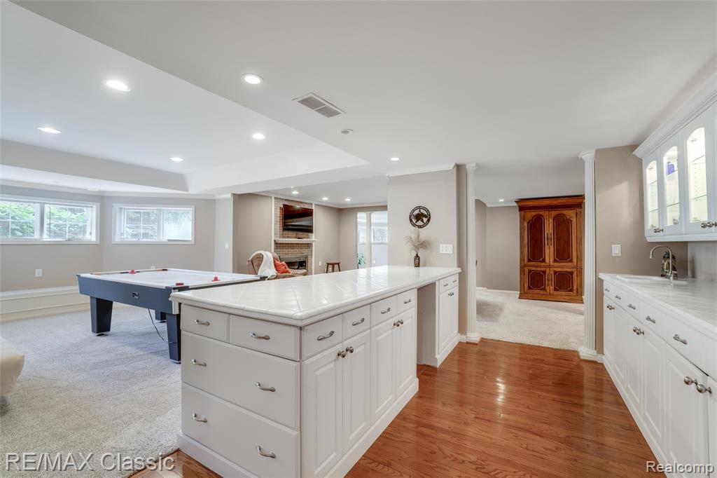 18438 Clairmont Circle E, Northville, MI 48168 — Photo 53