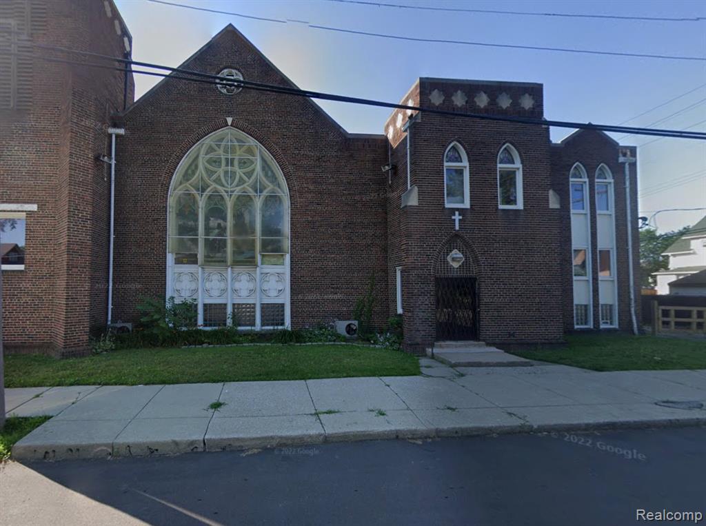5465 Burns Street, Detroit, MI 48213