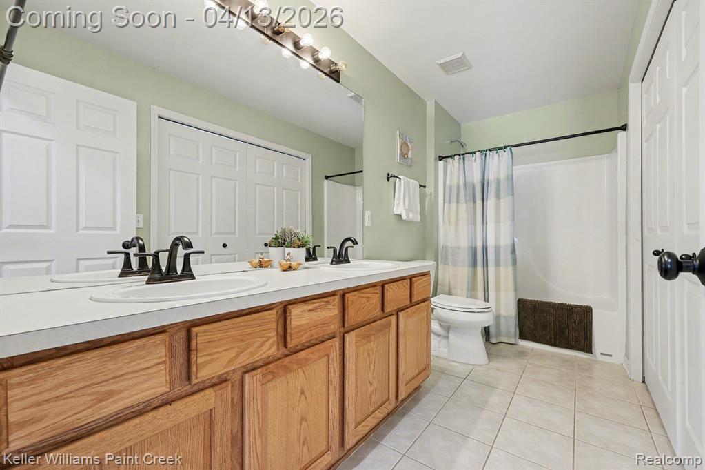 18124 Bayside Drive, Macomb, MI 48042 — Photo 16