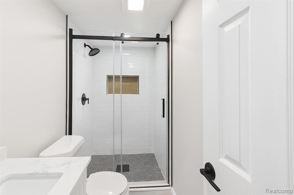 23643 N Rockledge, Novi, MI — Photo 19