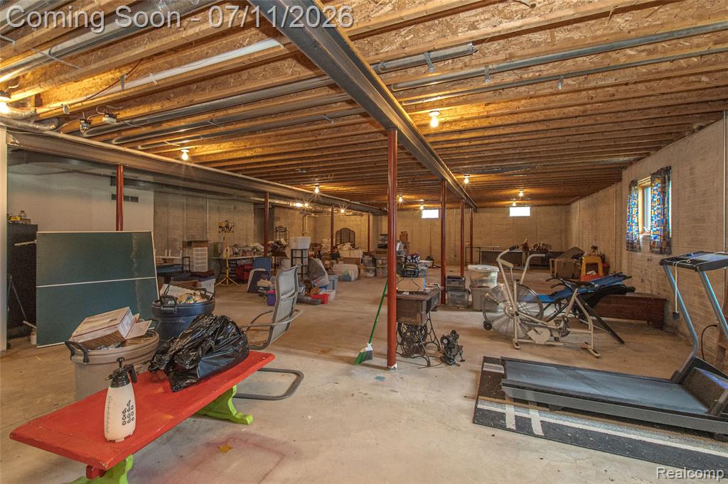 7893 Lantern Drive, Almont, MI 48003 — Photo 66