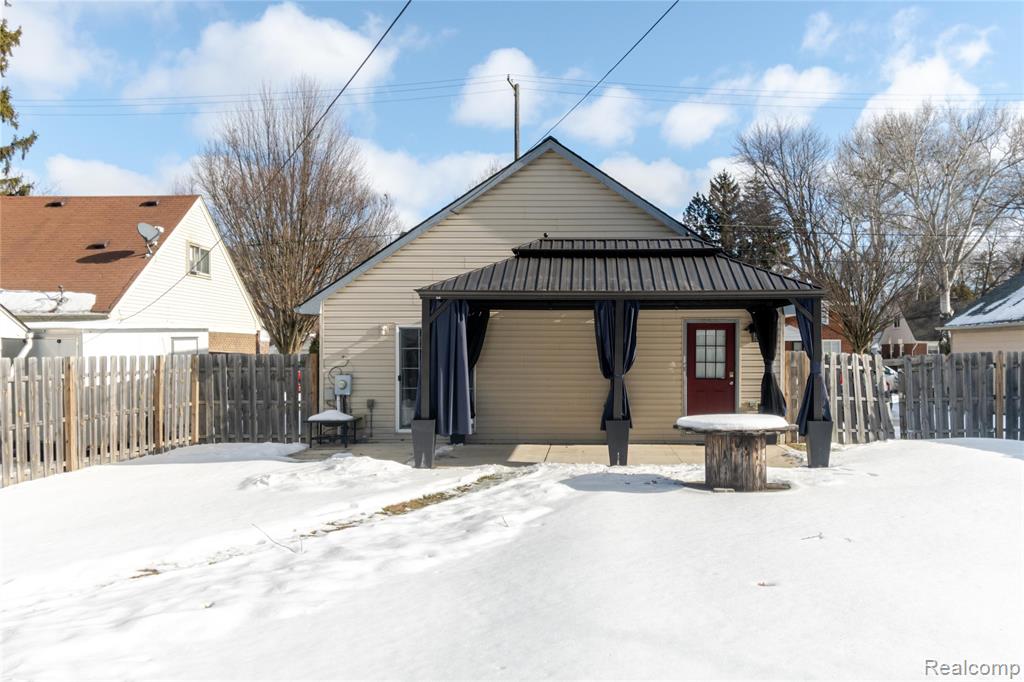256 Crocker Boulevard, Mount Clemens, MI 48043 — Photo 32
