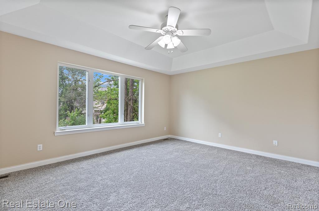 68 Biltmore Drive, Troy, MI 48084 — Photo 22