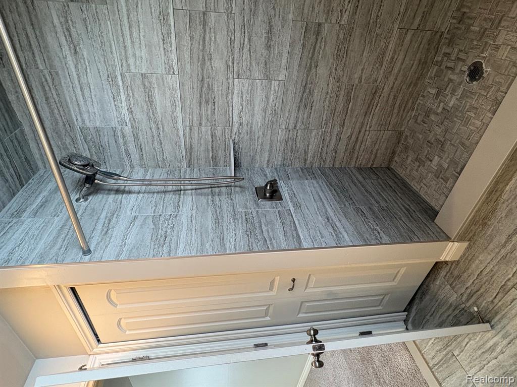 36241 Hathaway Street, New Baltimore, MI 48047 — Photo 10