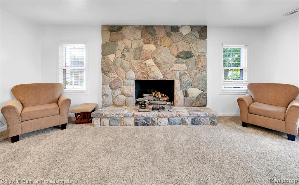 9539 Hillcrest Drive, Plymouth, MI 48170 — Photo 13