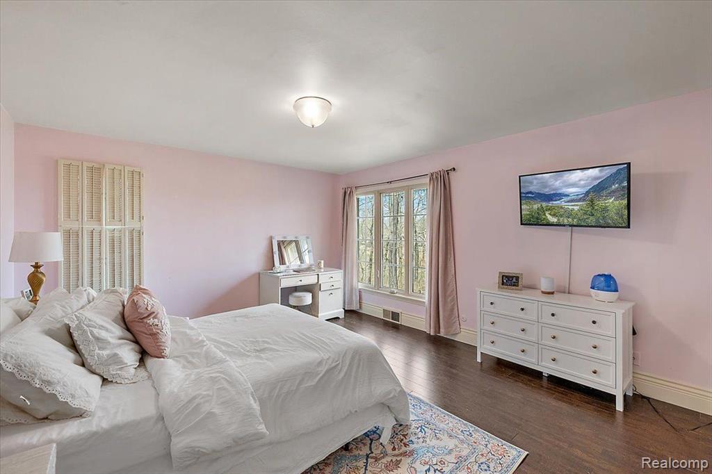 628 BENNINGTON Drive, Bloomfield Hills, MI 48304 — Photo 35