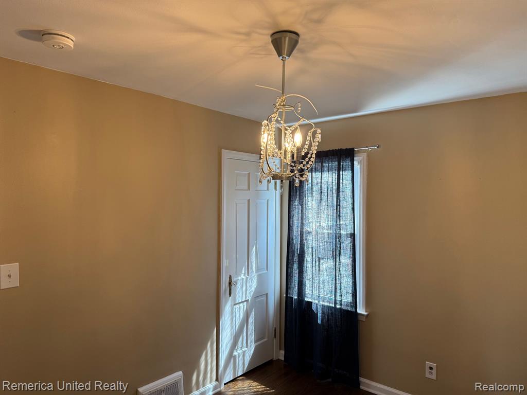 617 S EDISON Avenue, Royal Oak, MI 48067 — Photo 11