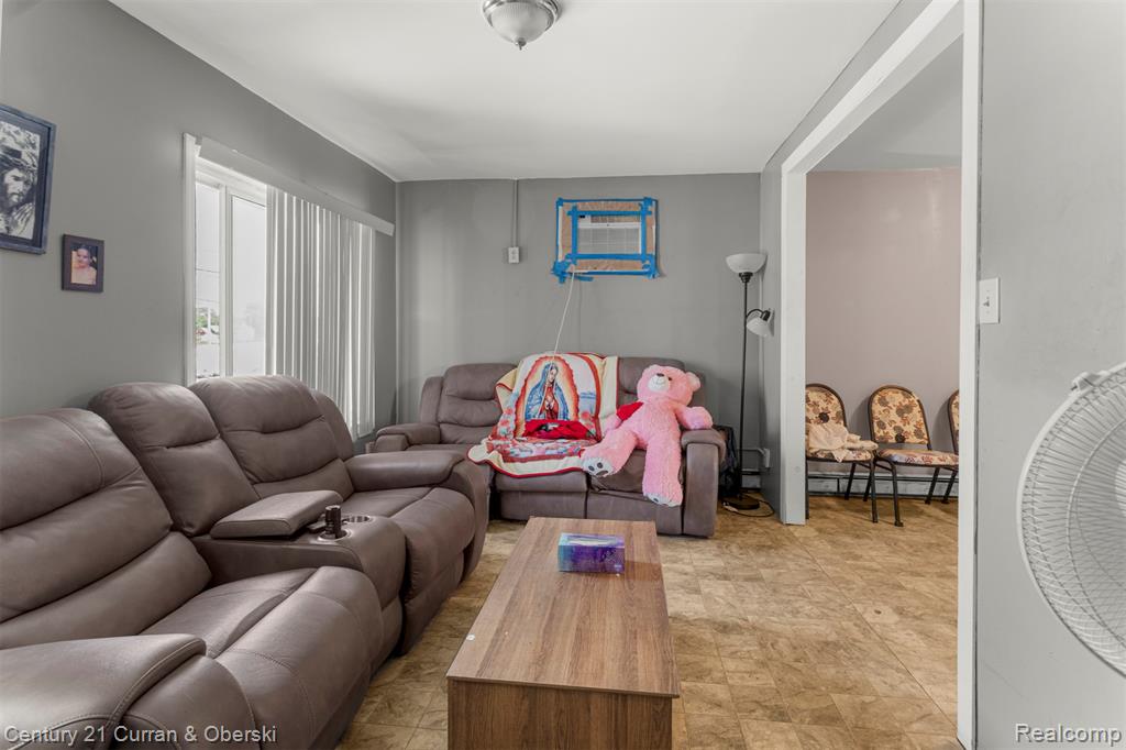 6632 W Fort Street, Detroit, MI 48209 — Photo 32
