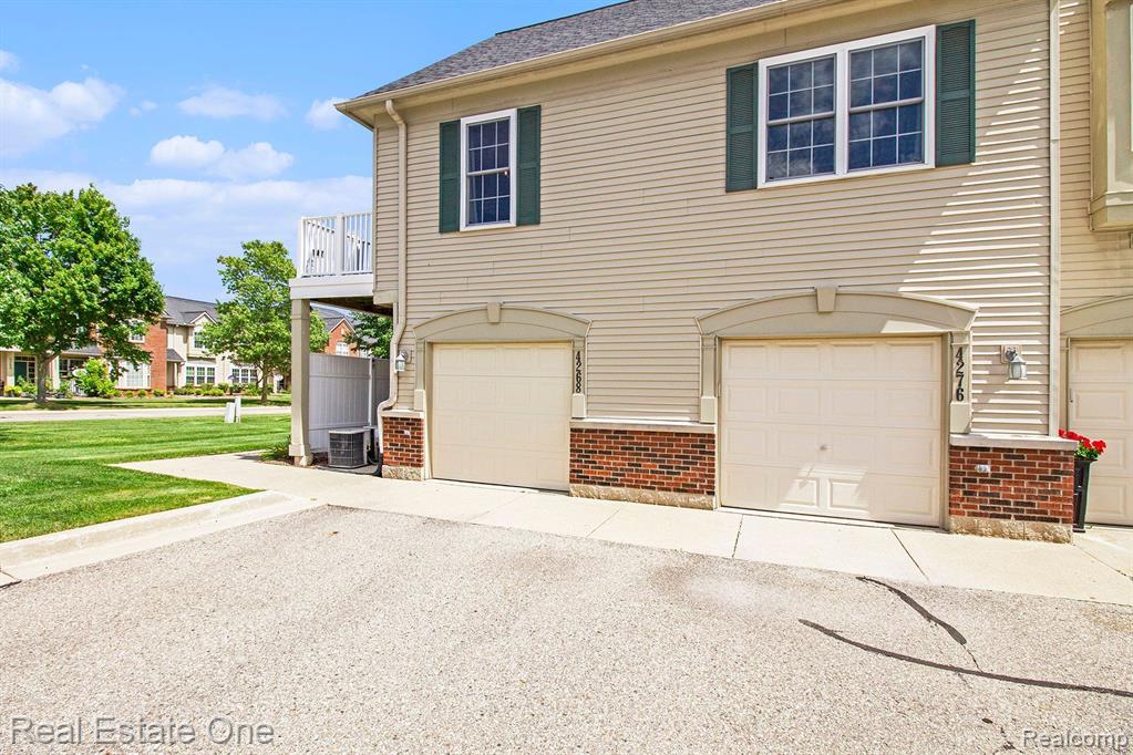 4268 HAMPTON RIDGE Boulevard, Howell, MI 48843 — Photo 20