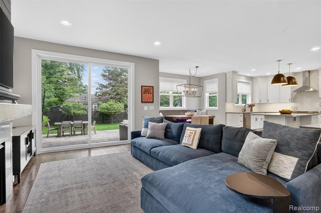 15844 Kirkshire Avenue, Beverly Hills, MI 48025 — Photo 11