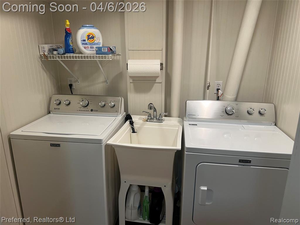 8370 Elmhurst Street, Canton, MI 48187 — Photo 38