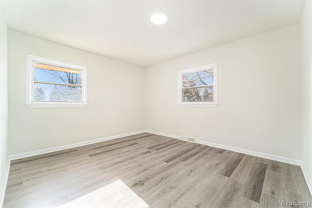 24614 TAFT Road, Novi, MI — Photo 17