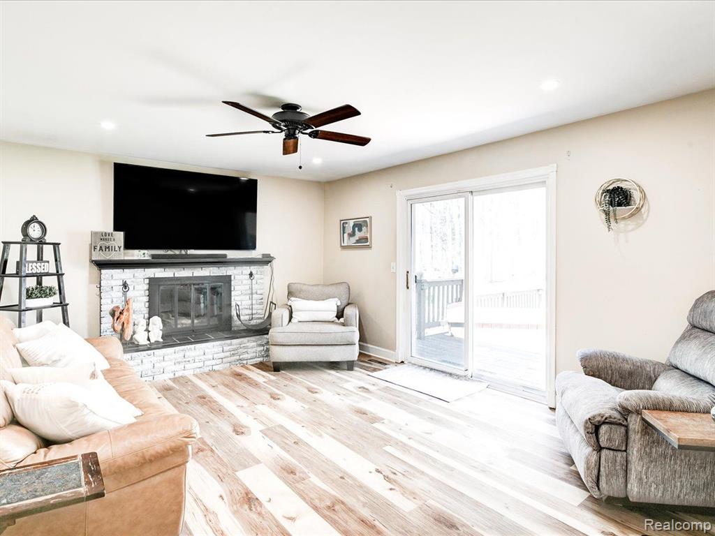 4188 OLD FORGE Drive, Fort Gratiot, MI 48059 — Photo 5