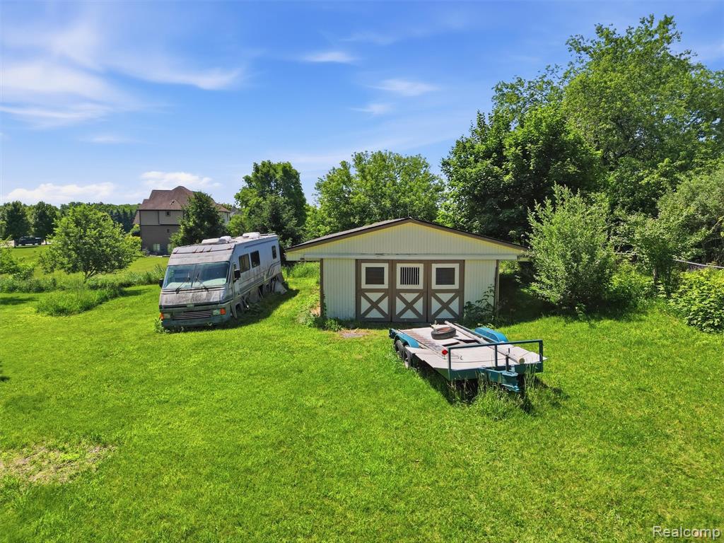 4554 Mystic Hills Circle, Milford, MI 48380 — Photo 56