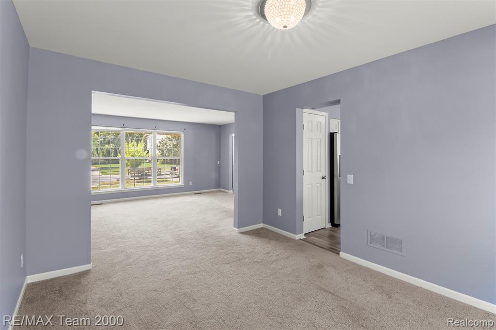 45225 Yorkshire Drive, Novi, MI — Photo 11