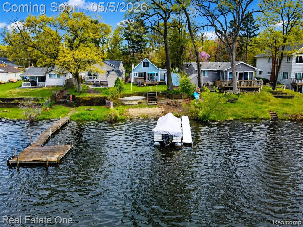 9590 Roundlake Boulevard, White Lake, MI — front exterior