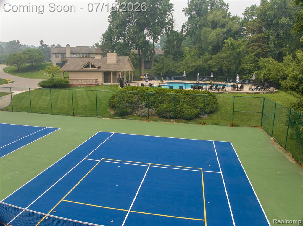 7482 Sheffield, West Bloomfield, MI — Photo 38