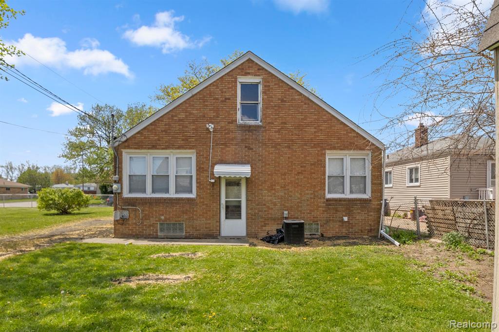 4033 AGNES Avenue, Lincoln Park, MI 48146 — Photo 35