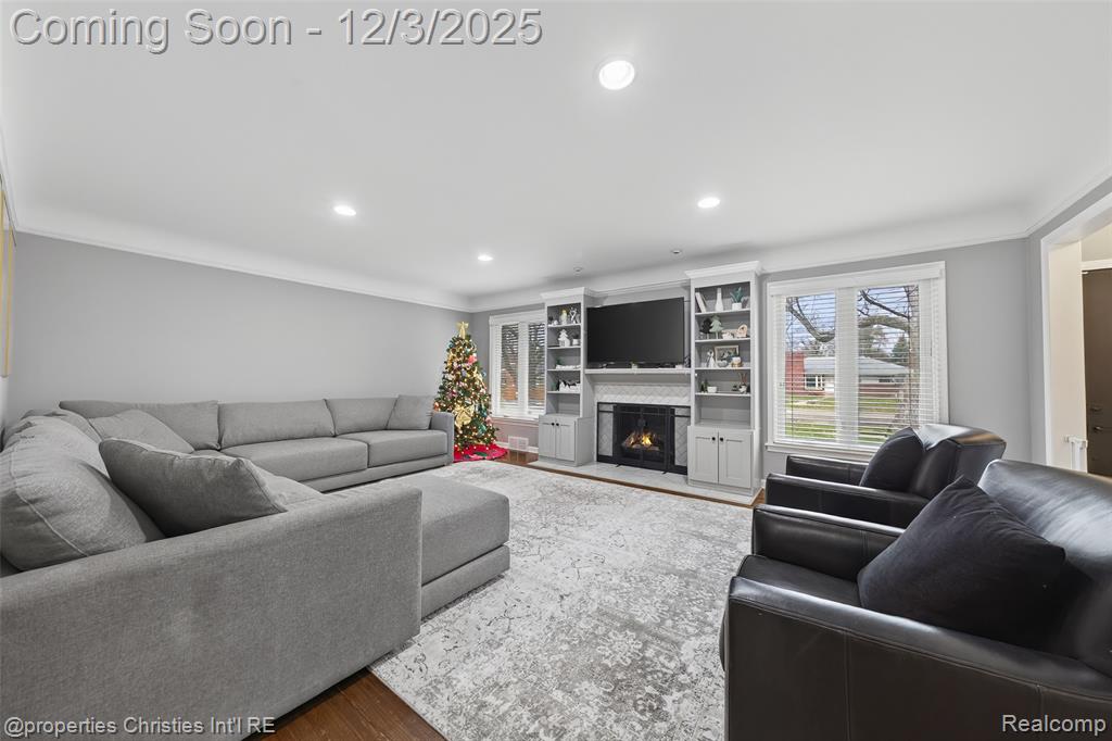 16927 Beverly Road, Beverly Hills, MI 48025 — Photo 13