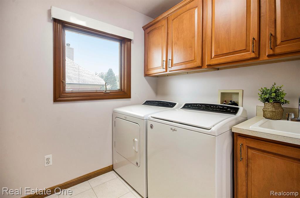 54149 Acadia Drive, Macomb, MI 48042 — Photo 24
