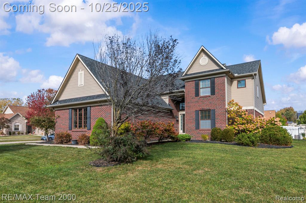 19712 Uroda Street, Brownstown, MI — front exterior