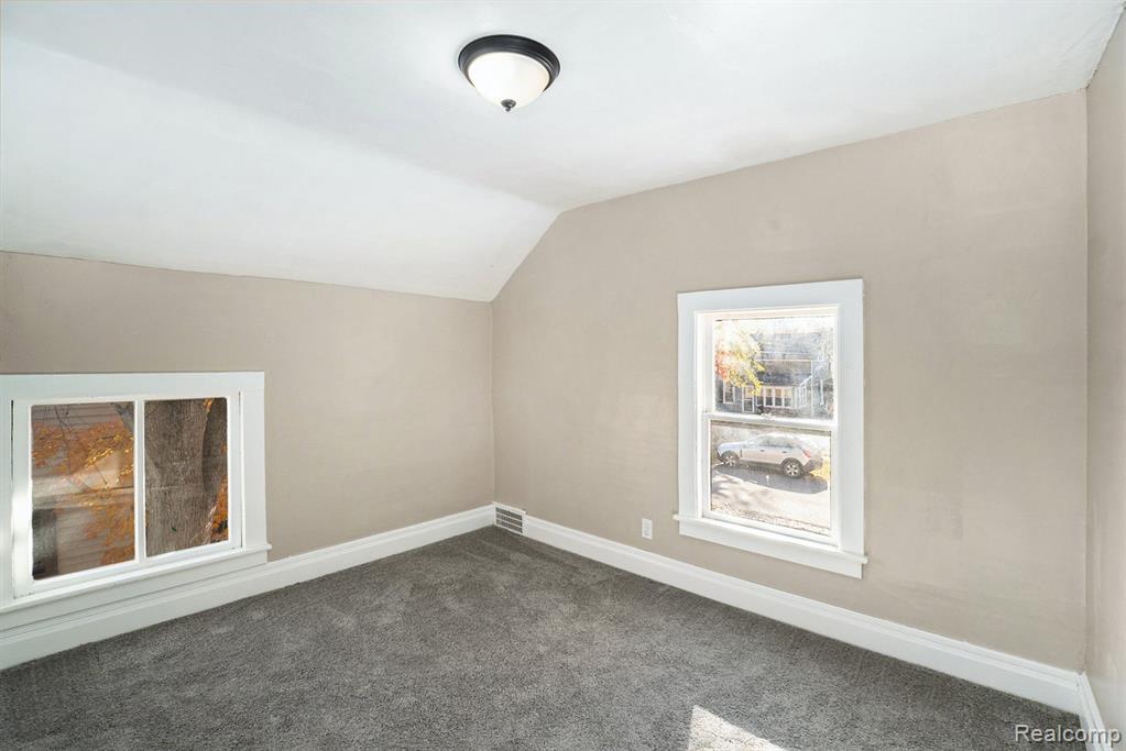 407 E Elizabeth Street, Fenton, MI 48430 — Photo 19