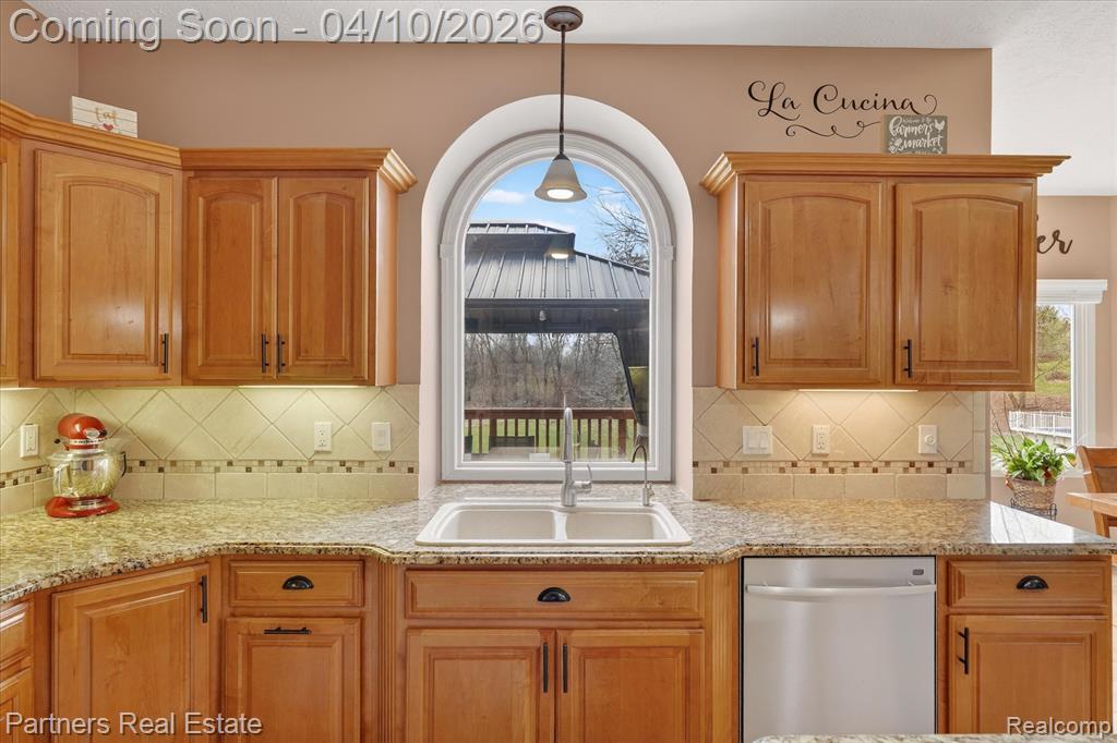 10863 Judd Road, Fowlerville, MI 48836 — Photo 12