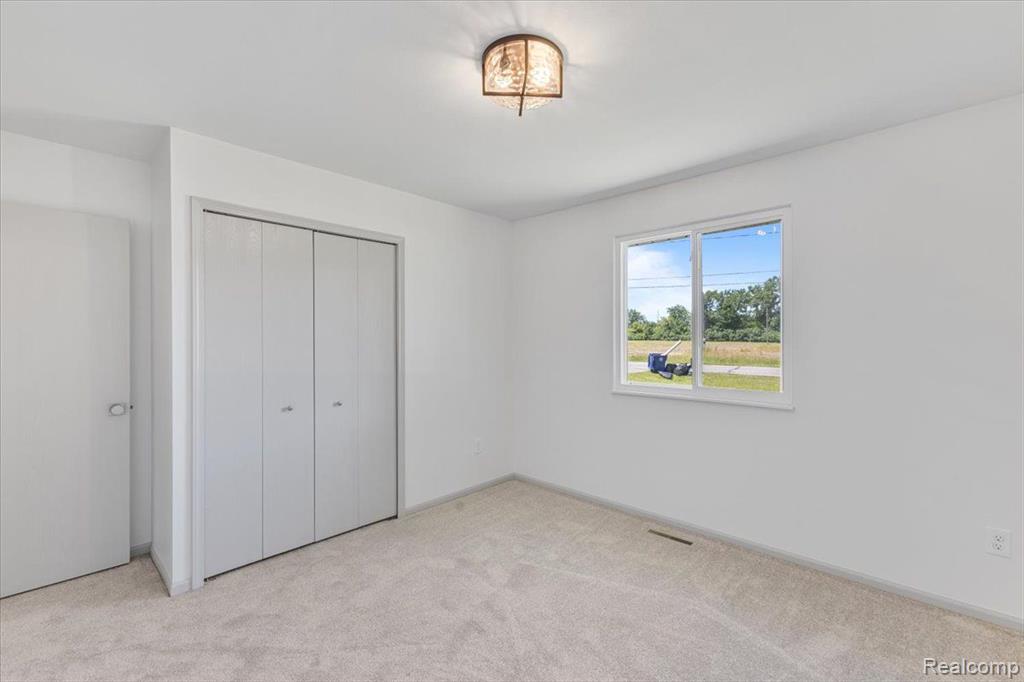 12189 ULMER Road, Birch Run, MI 48415 — Photo 15