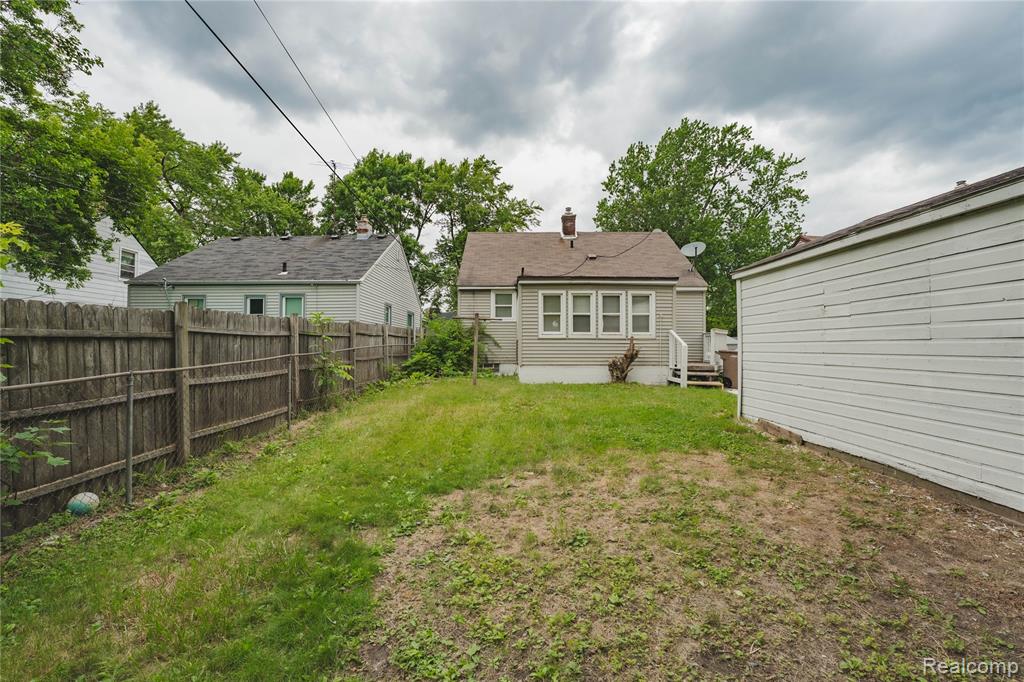 582 Lebaron Avenue, Pontiac, MI 48340 — Photo 7