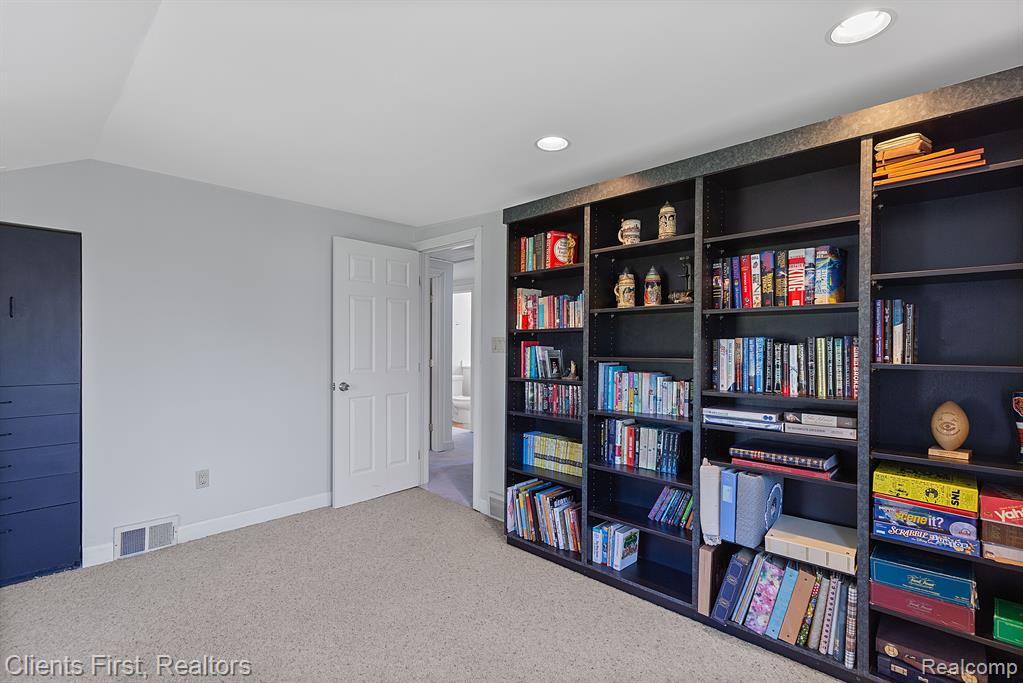 9350 BYROMAR Lane, Grosse Ile, MI 48138 — Photo 28
