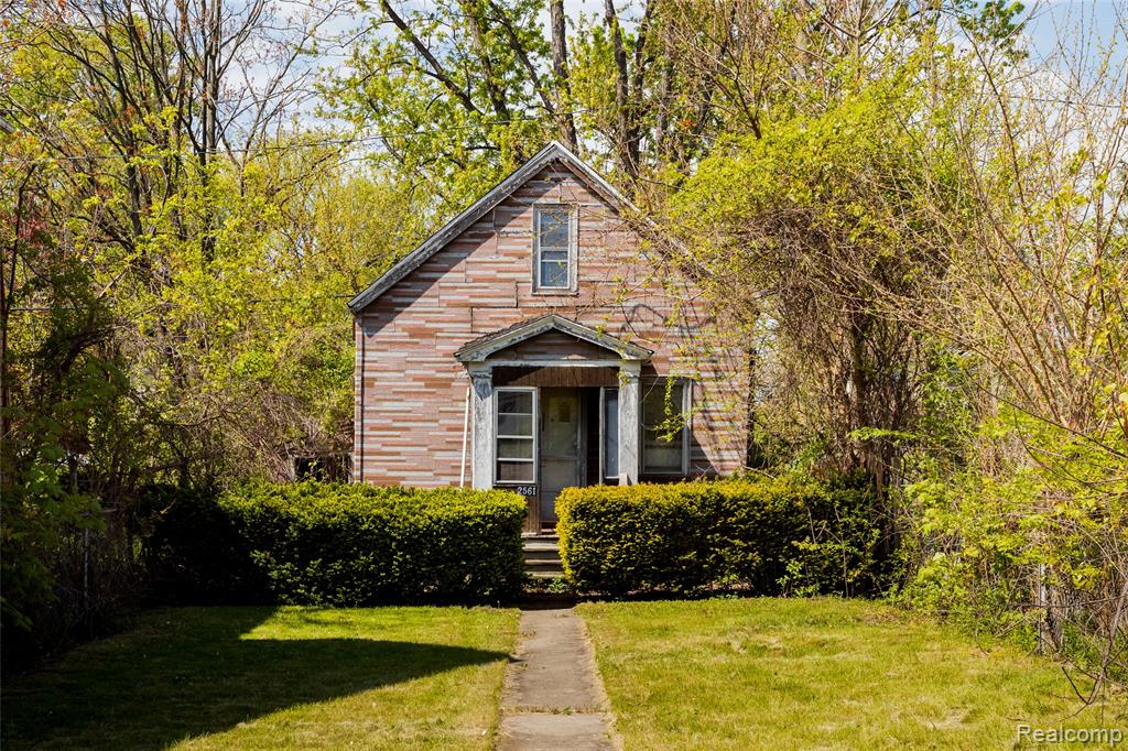 2561 Beals Street, Detroit, MI 48214 — front exterior