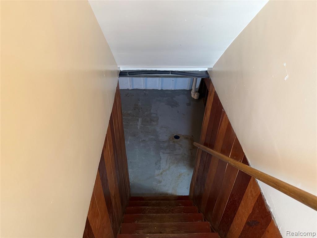 7618 Hazelton Street, Dearborn Heights, MI 48127 — Photo 13