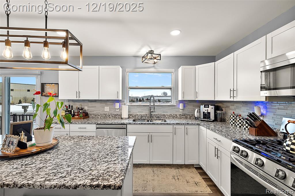 51336 Times Square Drive, Shelby Twp, MI 48315 — Photo 17