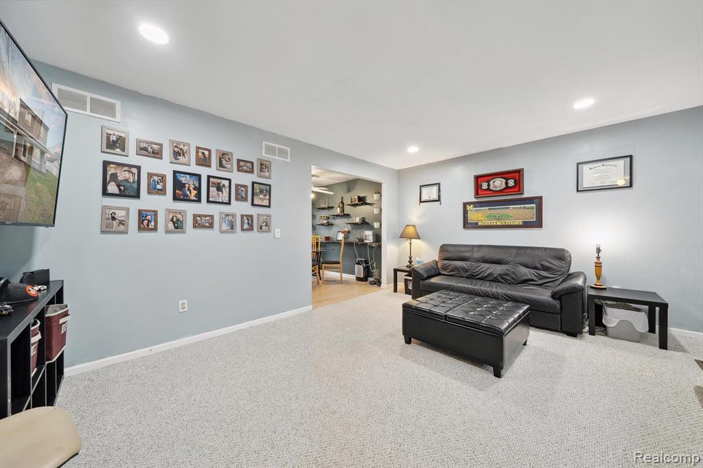 4020 OTTO Road, Waterford, MI 48328 — Photo 6