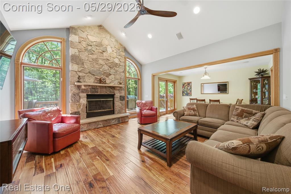 4640 Oak Lane, Whitmore Lake, MI 48189 — Photo 9