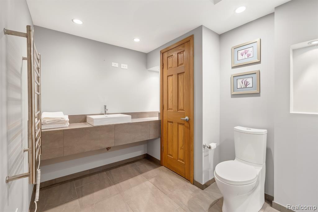 2484 PINE HOLLOW Trail, Brighton, MI 48114 — Photo 30
