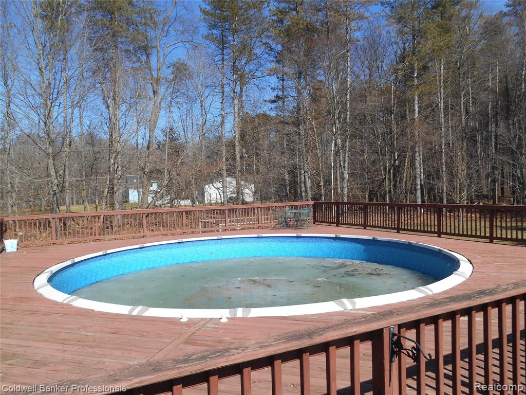 2704 Genny Ridge Drive, Lapeer, MI 48446 — Photo 24