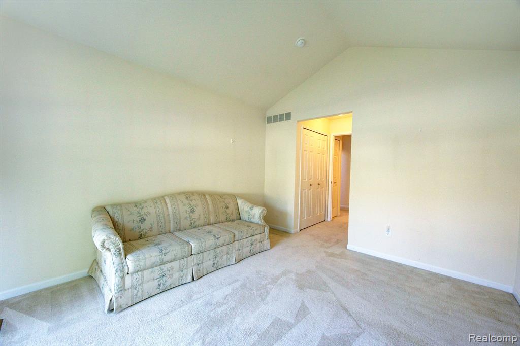 1146 ANDOVER Circle, Commerce Twp, MI 48390 — Photo 18