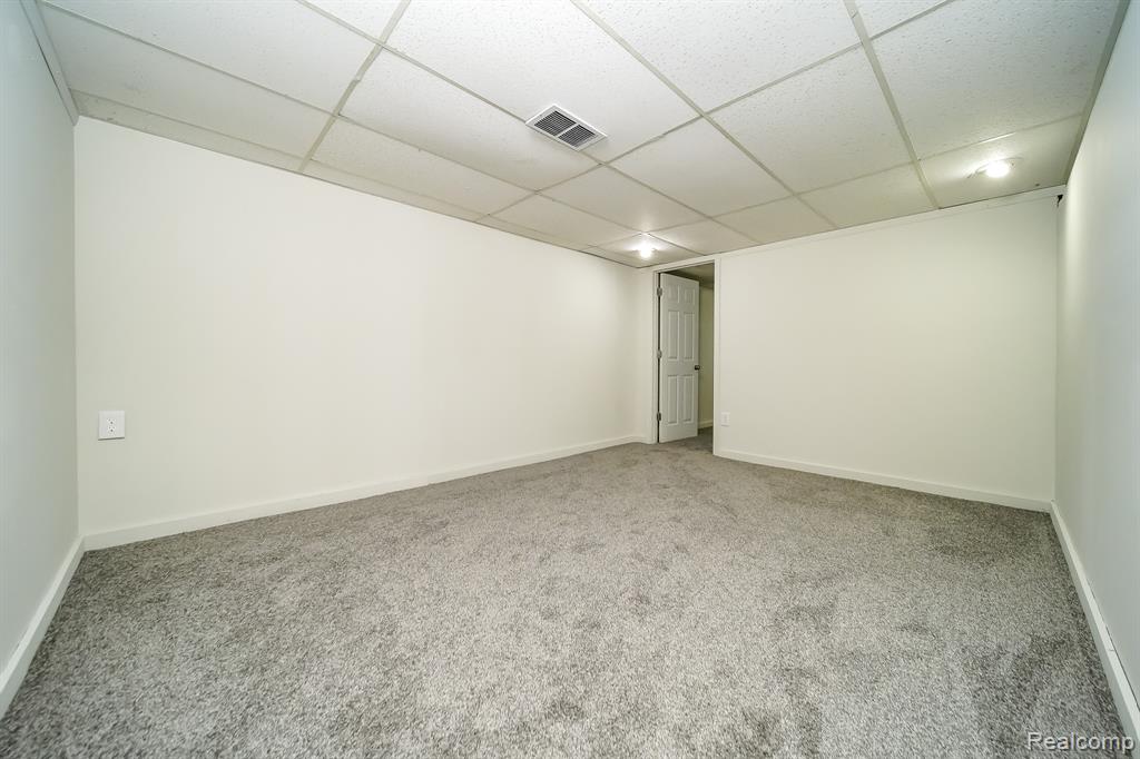 32100 Ruehle Avenue, Warren, MI 48093 — Photo 44