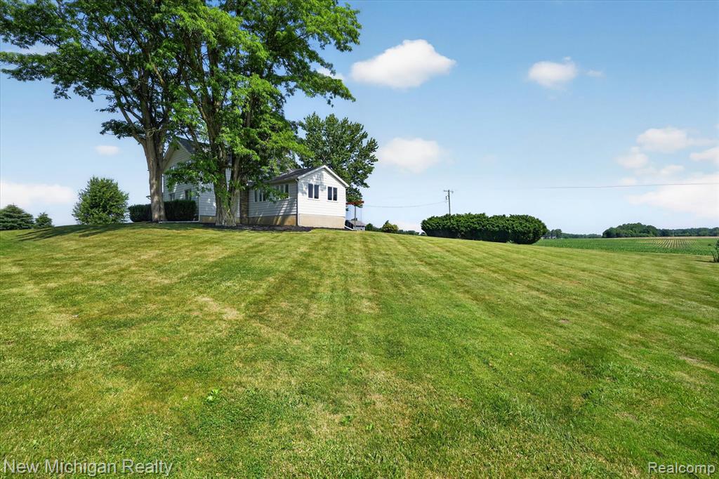 11374 Lahring Road, Byron, MI 48418 — Photo 51