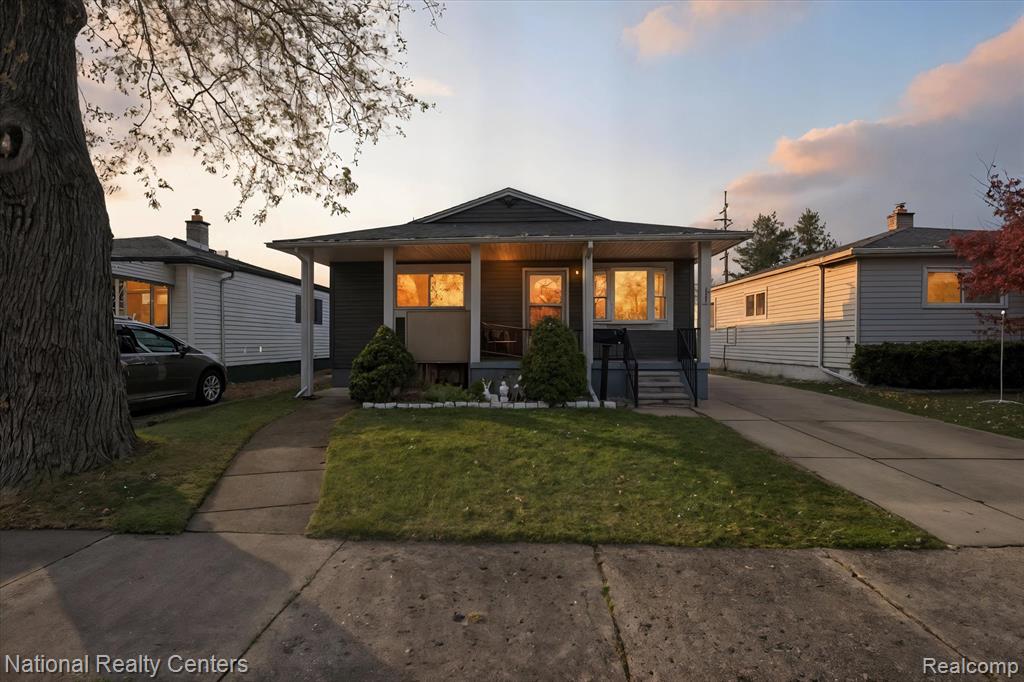 5644 Croissant Street, Dearborn Heights, MI 48125 — front exterior