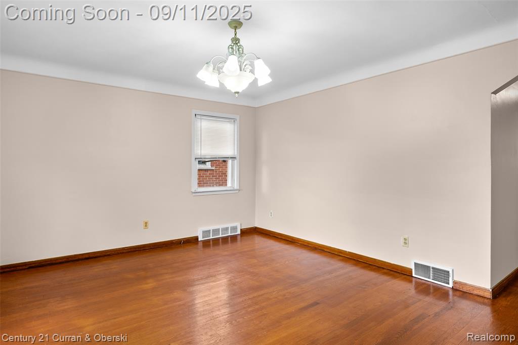 8235 Virgil Street, Dearborn Heights, MI 48127 — Photo 8