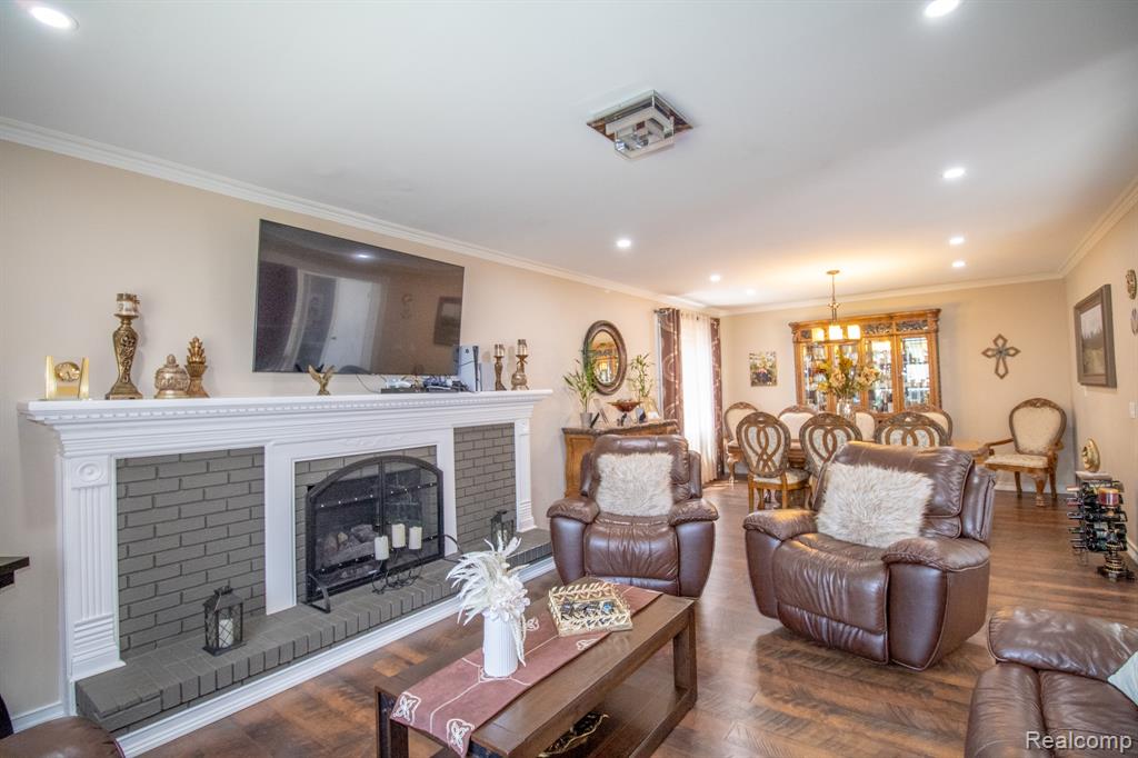 7878 Capri Drive, Canton, MI 48187 — Photo 24