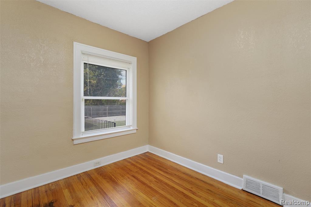 15853 Santa Rosa Drive, Detroit, MI 48238 — Photo 13
