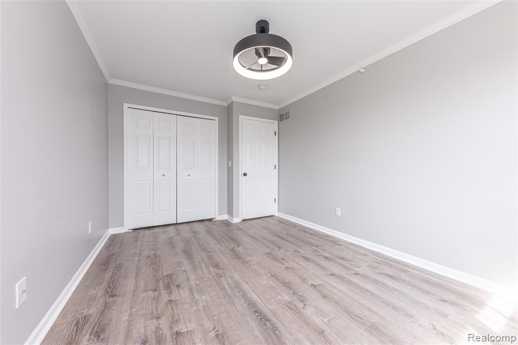 29242 W Glen Oaks, Farmington Hills, MI 48334 — Photo 29