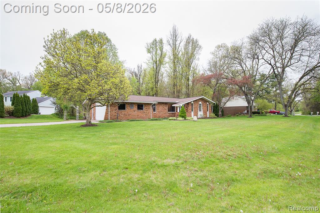 7584 Brookview Court, Brighton, MI 48116 — Photo 45