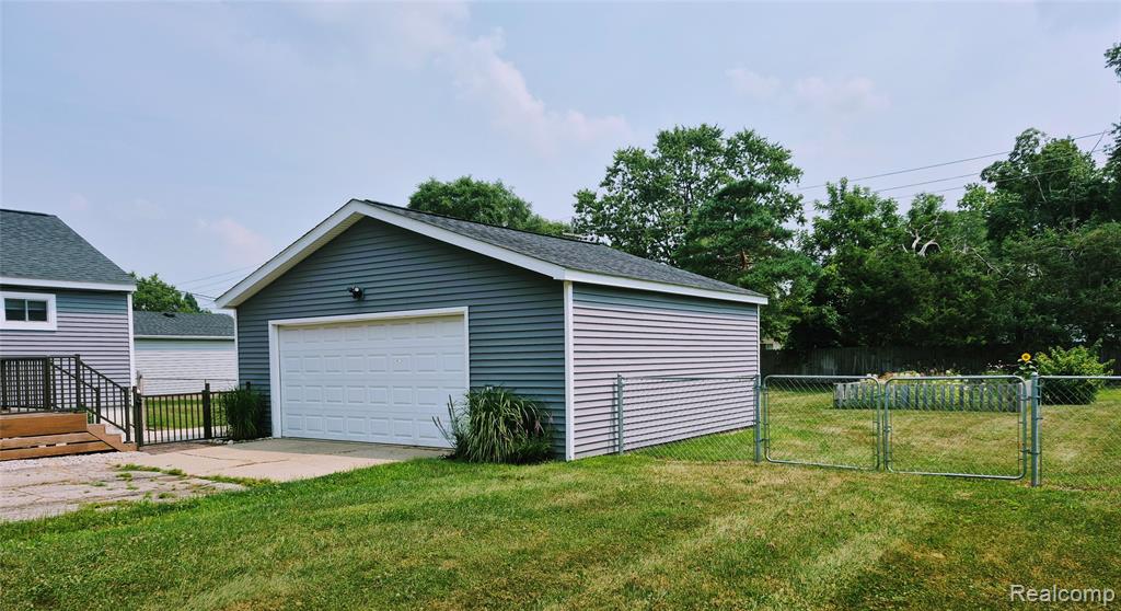 5364 Drayton Road, Clarkston, MI — Photo 16